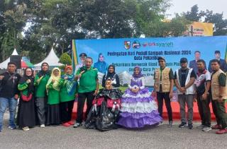 DLHK Kota Pekanbaru Bagikan 1.000 Bibit Tanaman untuk Masyarakat yang Mau Kumpulkan Sampah